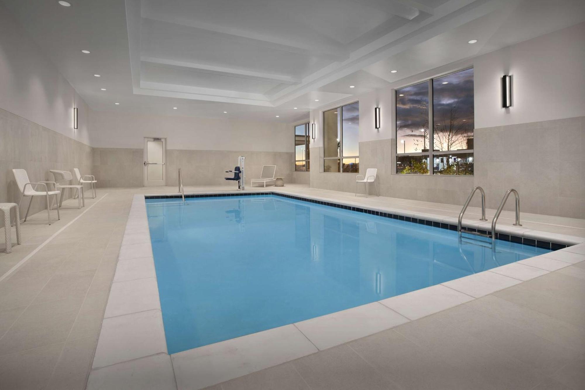 Hilton Garden Inn Denver Airport Tower Road Экстерьер фото