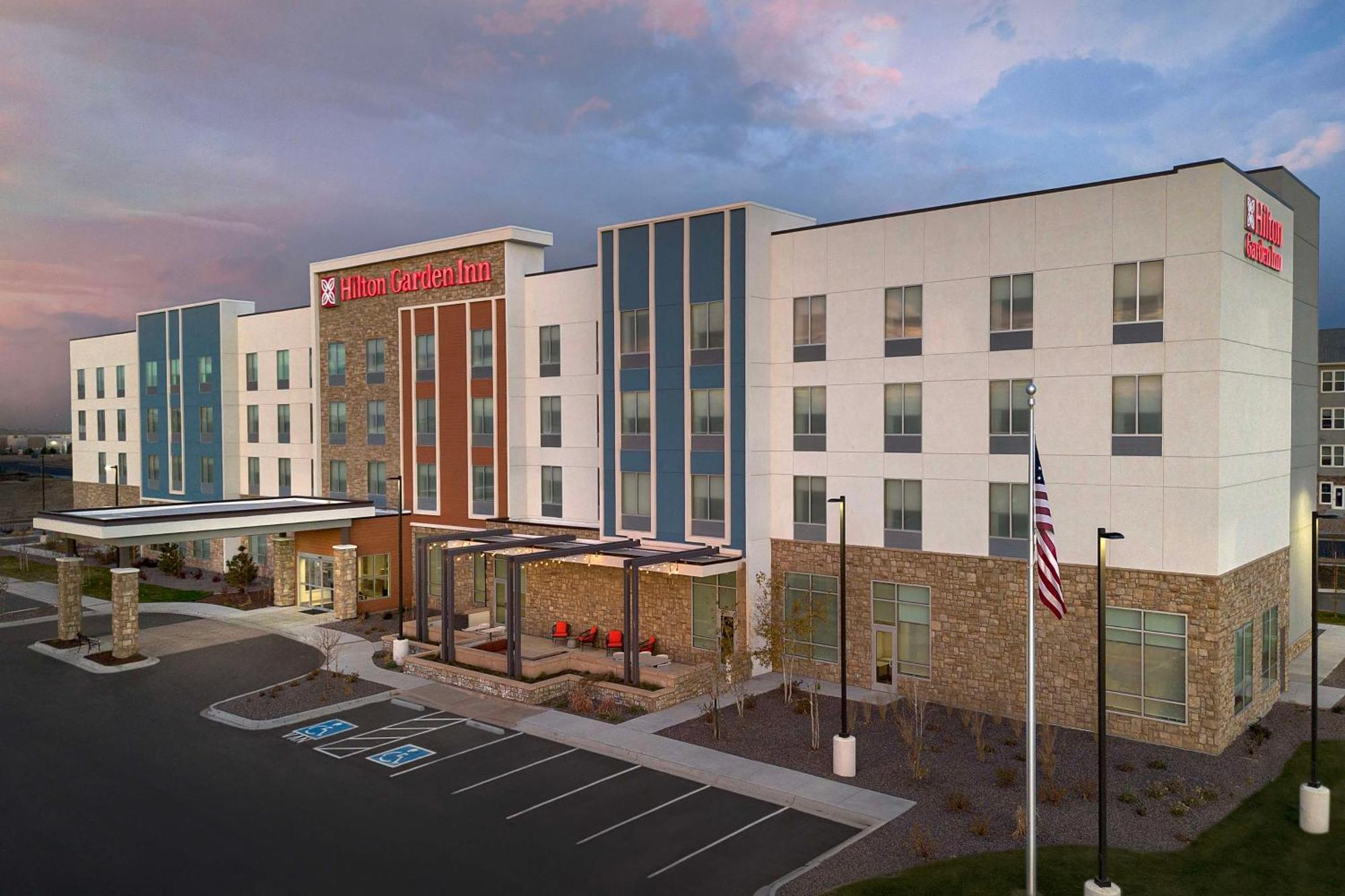 Hilton Garden Inn Denver Airport Tower Road Экстерьер фото